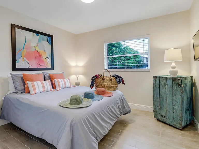 10180 Vanderbilt Dr — Photo 11