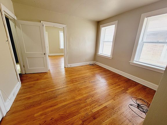 4th image of 6845 Crest Ave #A