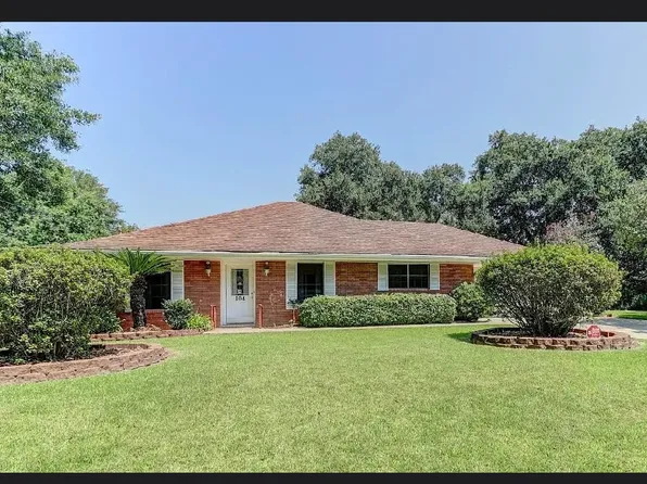 104 Billeaud Ln, Lafayette, LA 70506