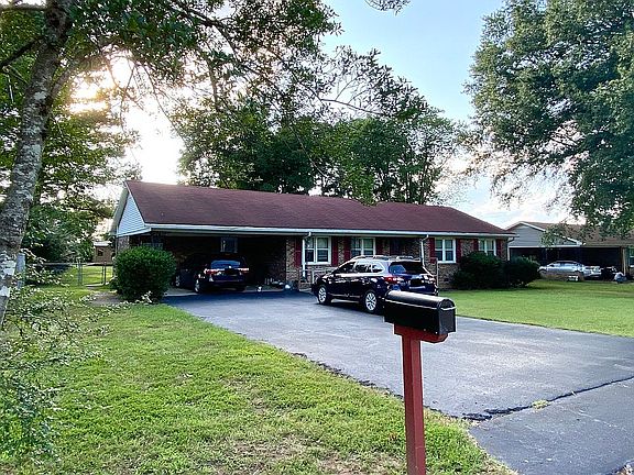 Front of house (2021)