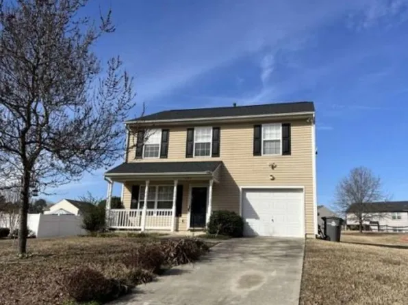 2141 Mallard Pointe Dr, Kannapolis, NC 28083