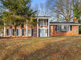2619 Glenhaven Ln, Winston Salem, NC 27106