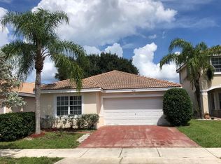 4122 E Silverado Cir, Hollywood, FL 33024