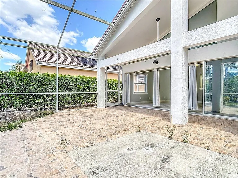351 Pindo Palm Dr — Photo 38