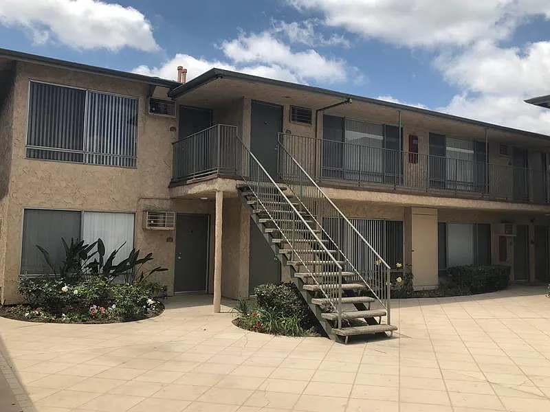Rosemead Place — Photo 3