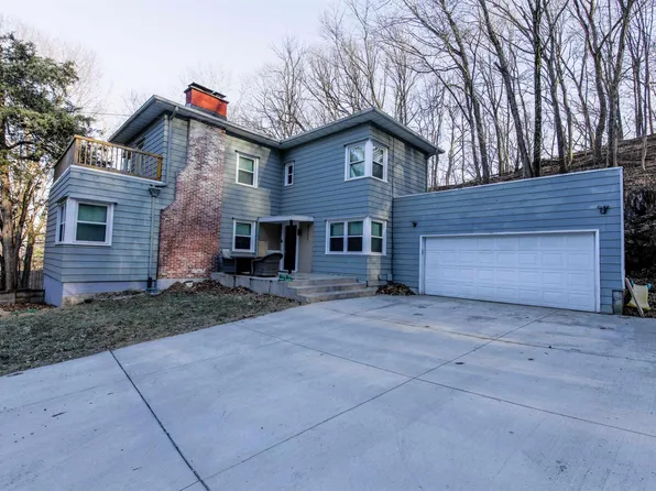 2020 Grandview Ter, Peoria Heights, IL 61616