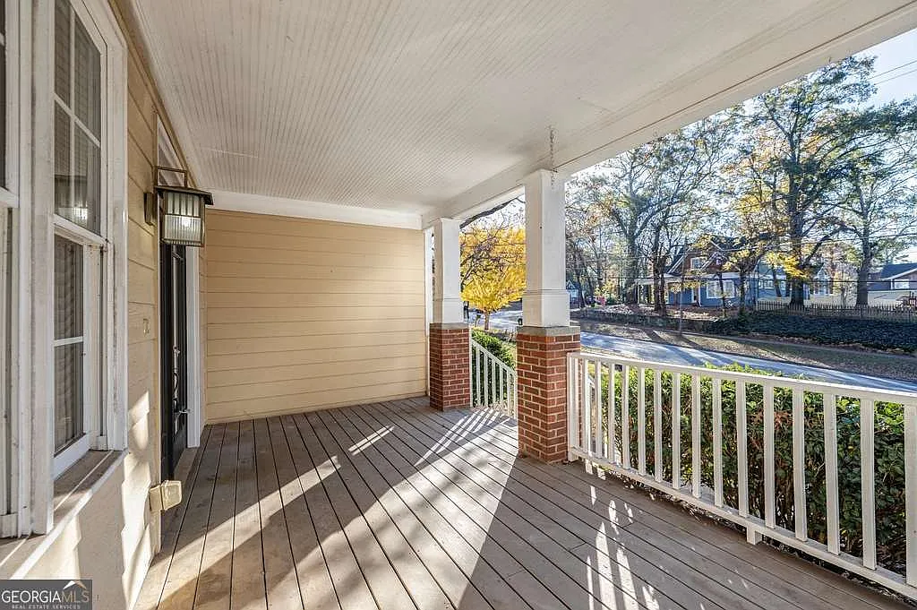4 bed, 2.0 bath, $2,900 — Photo 4