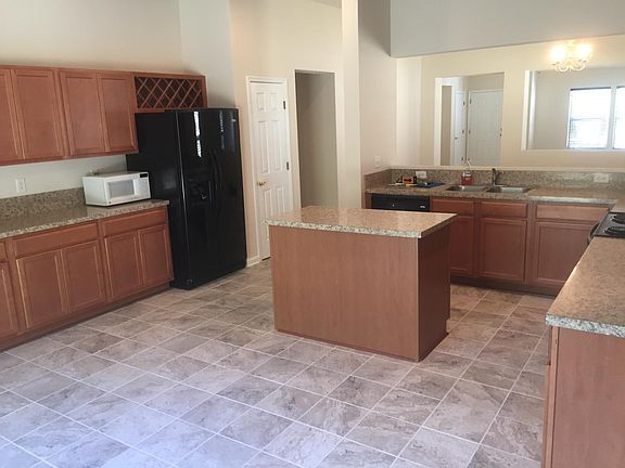 2nd image of 76417 Deerwood Dr