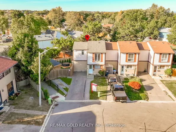 18 Juliette Sq, Brampton, ON L6S 2M6