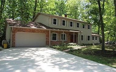 1st image of 968 Woodland Cir
