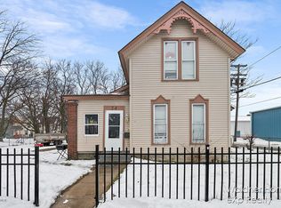 24 Sycamore St SE, Grand Rapids, MI 49503