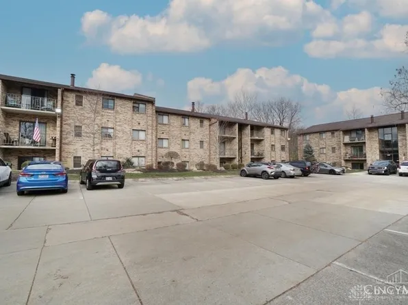 7214 Creekview Dr APT 9, Colerain Twp, OH 45247