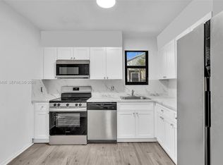 118 NW 44th St, Miami, FL 33127