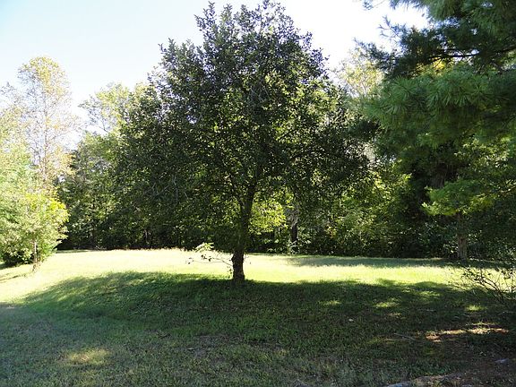 2nd image of 504 Colorado Trl