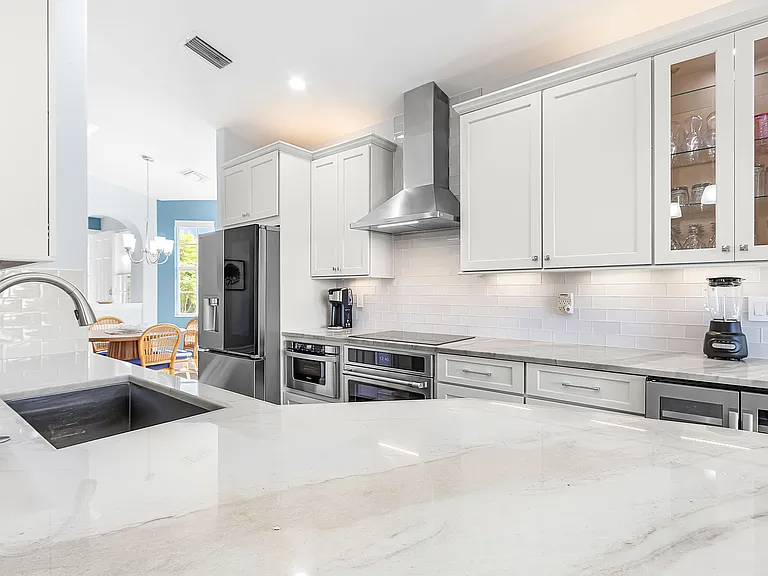 5610 Cape Harbour Dr #201 — Photo 10