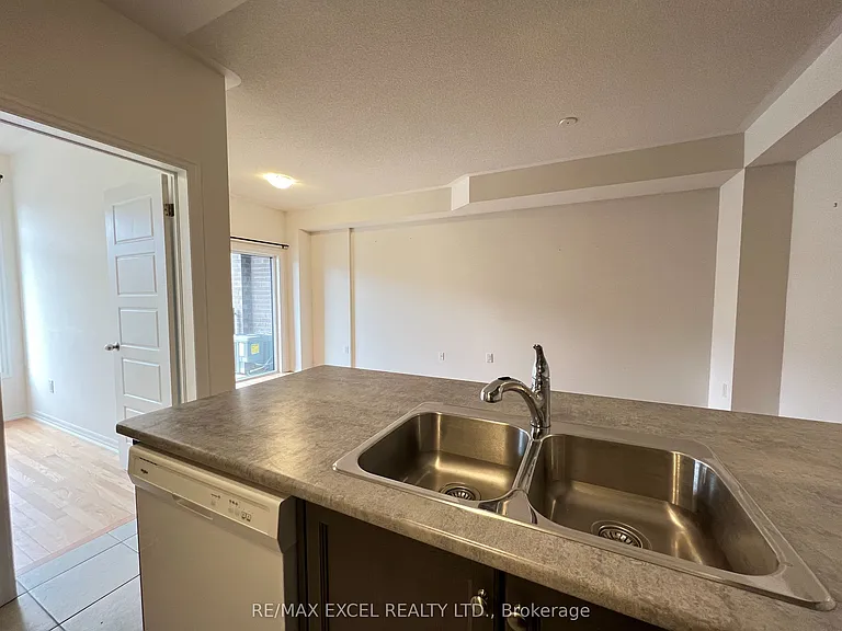 251 Vivant St — Photo 9