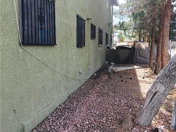 4th image of 2301 Stewart Ave