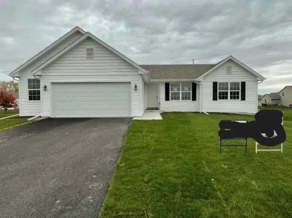 193 Autumnwood Ln, Davis Junction, IL 61020