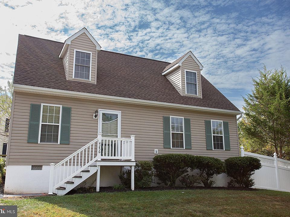 1st image of 4256 Bishop Ln