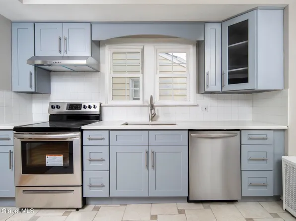 30 Vista Ave #1, Latham, NY 12110