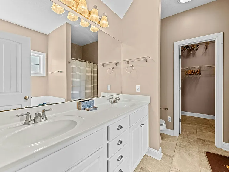 3234 Austin Ave — Photo 15