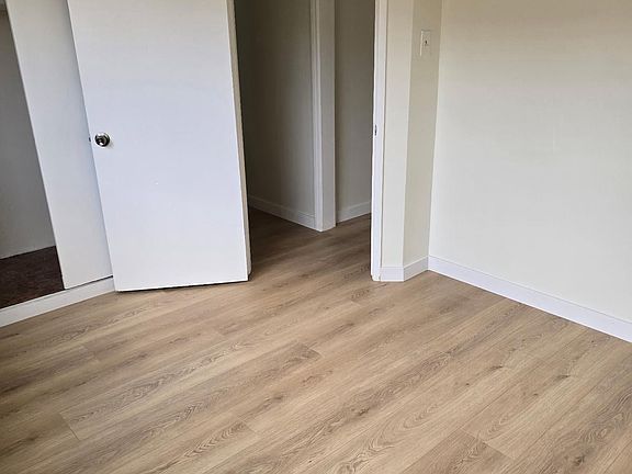 2nd image of 3119 Havenpark Ave