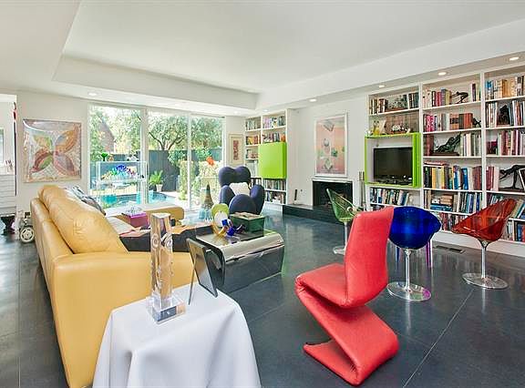 5th image of 3607 Milton St