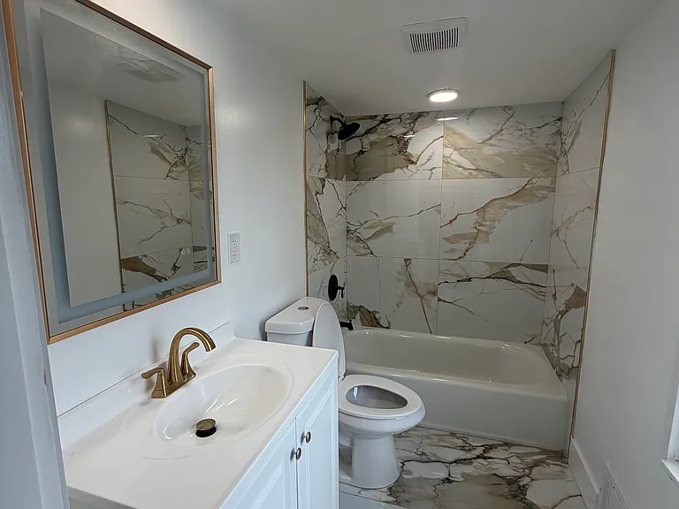 5433 McCandless Ave — Photo 10