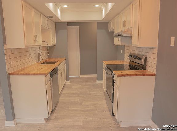 3rd image of 7411 Slippery Elm St