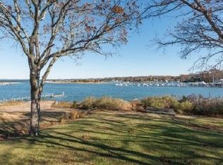 16 Harrys Ln, Sag Harbor, NY 11963