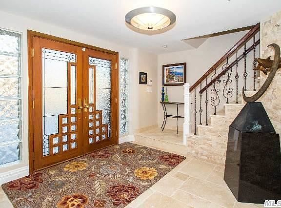 3rd image of 4071 Greentree Dr