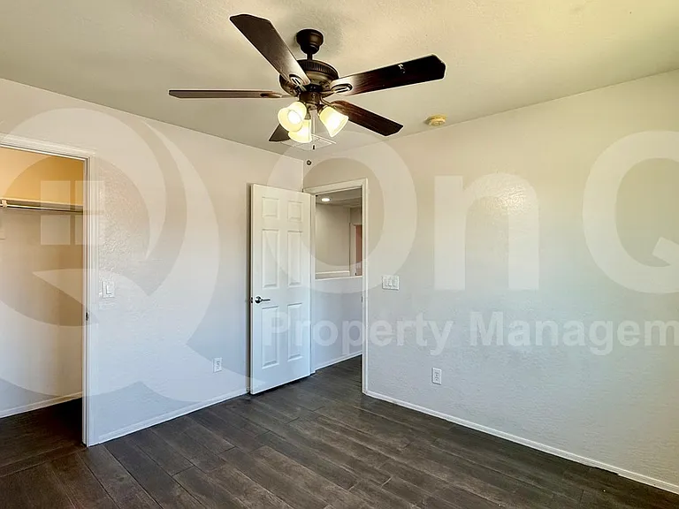 5731 W Beth Dr — Photo 14