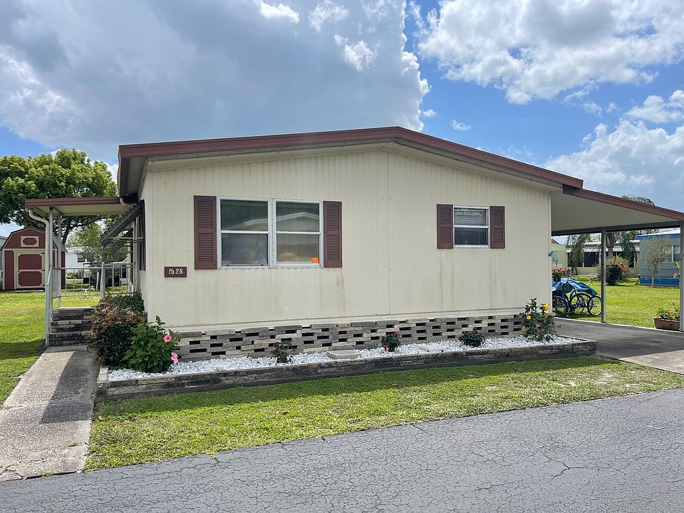 1st image of 1528 Estate Dr #215
