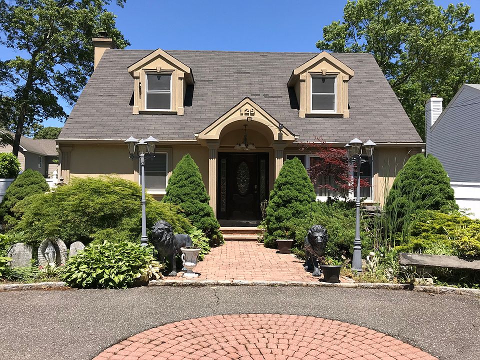 1st image of 129 Colin Dr