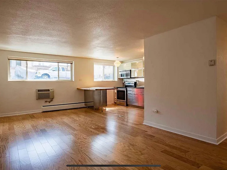 75 N Emerson St #106 — Photo 9