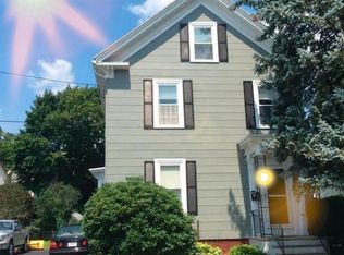 11 Plympton St, Woburn, MA 01801