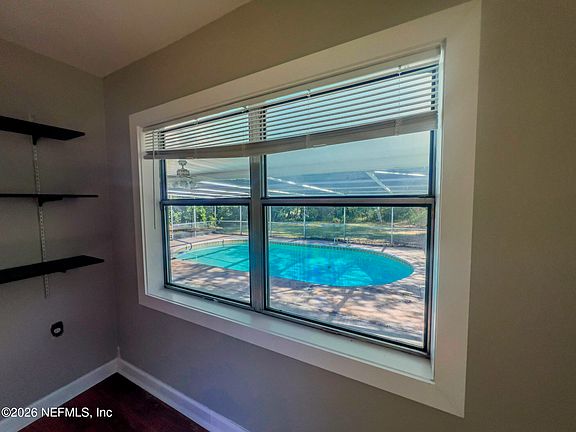 5th image of 2085 MILLS Road