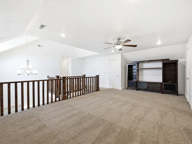 1588 N 325 W — Photo 10