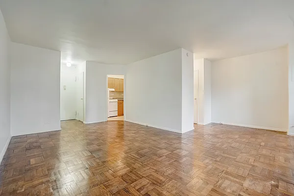 Rented by Bond New York | media 4