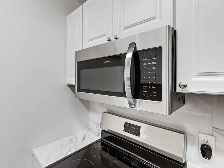 500 SW 2nd Ave #211 — Photo 7