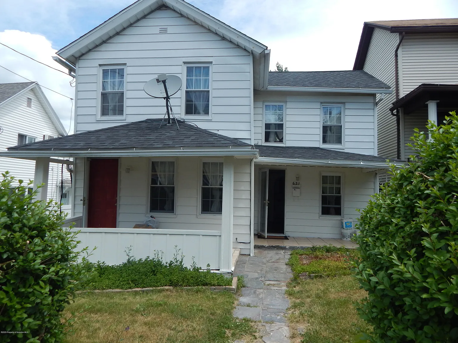 631 River St photo 1