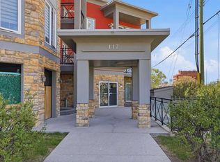 117 N 19th Ave NE #207, Calgary, AB T2E 1N9