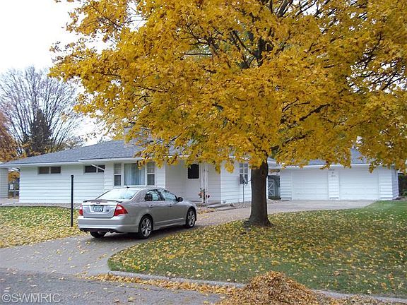5th image of 304 Haral Ave