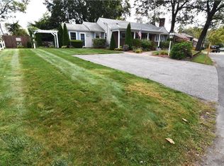 13 Cozy Ln, Cumberland, RI 02864