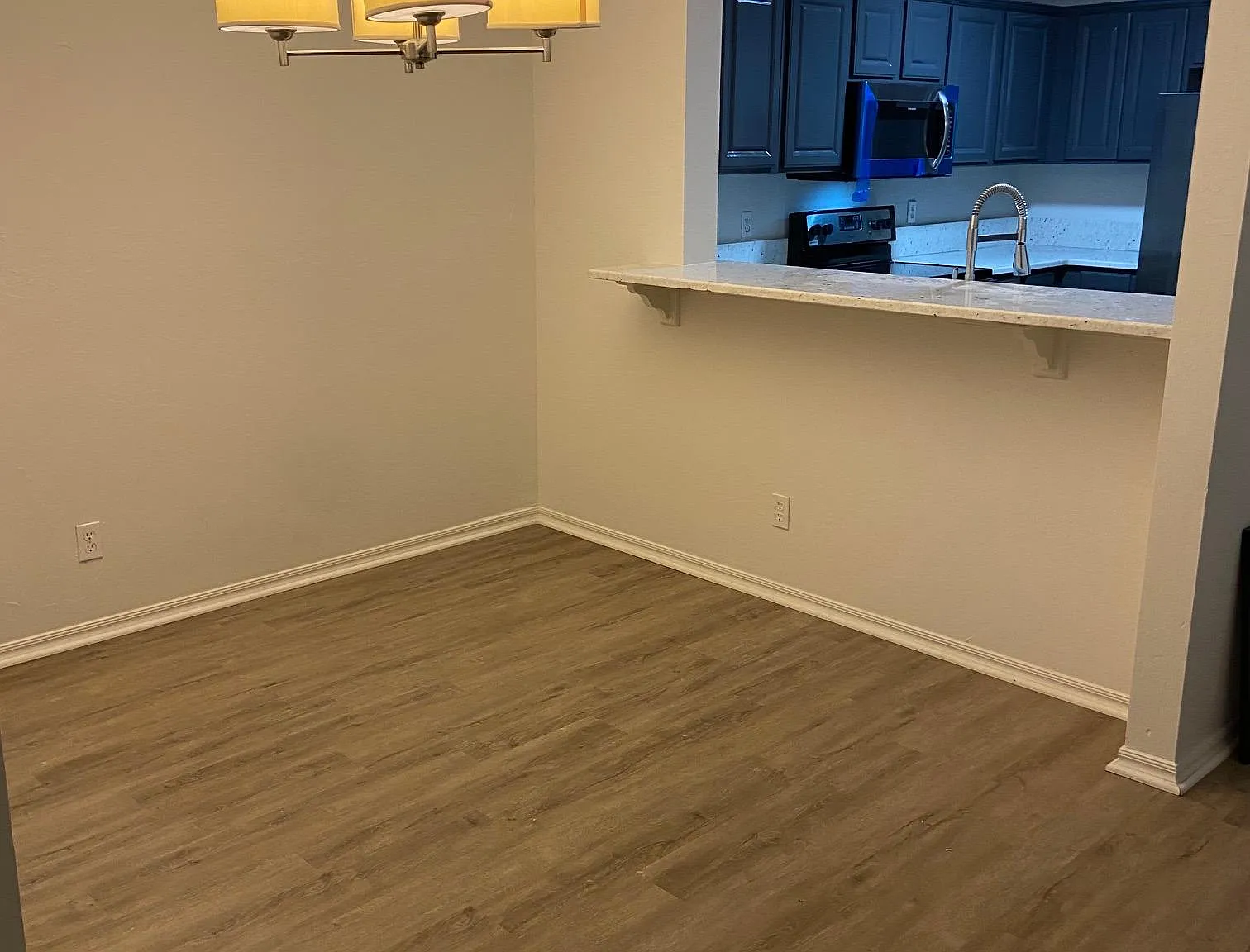 3 bed, 1420 sqft, $1,595 — Photo 3