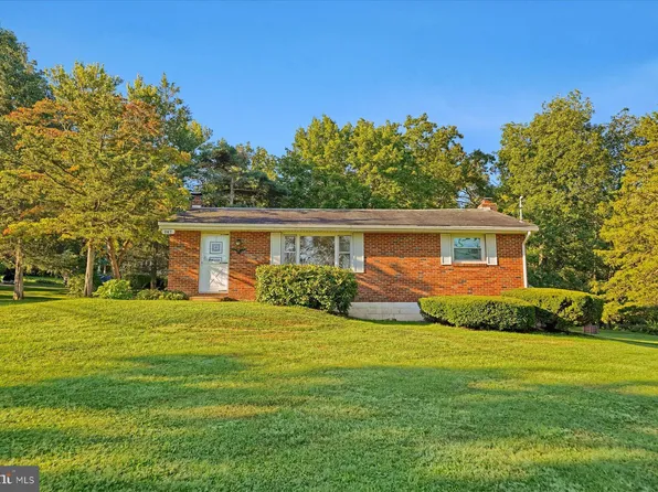 147 Ross St, Pennsylvania Furnace, PA 16865