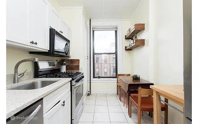 Sold by Douglas Elliman | media 12