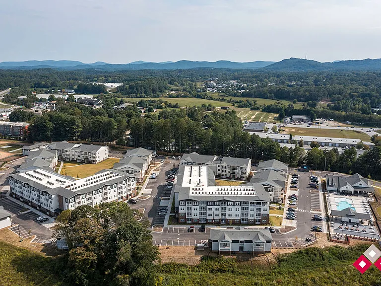 The Summit Hendersonville — Photo 33