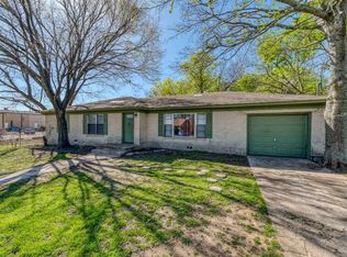 201 Wiggs Ln, Weatherford, TX 76086