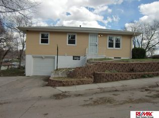 3950 Crown Point Ave, Omaha, NE 68111